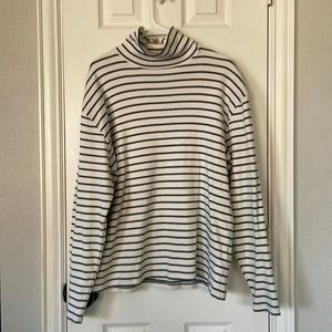 Beams Japan white with green striped turtleneck size Large